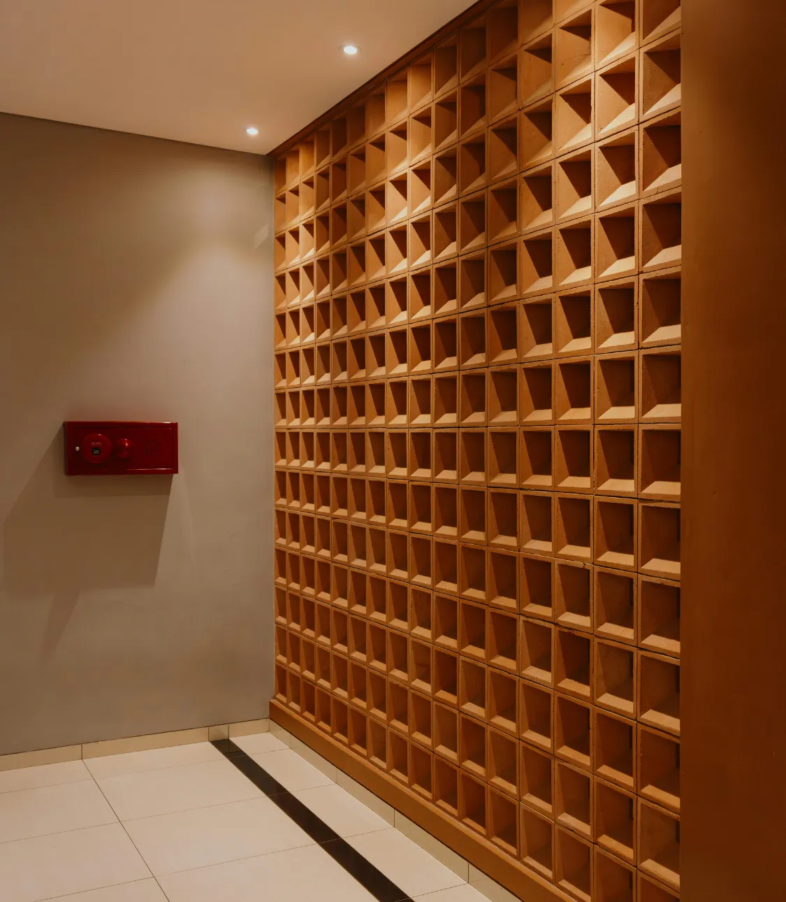 Resistant to mould and mildew