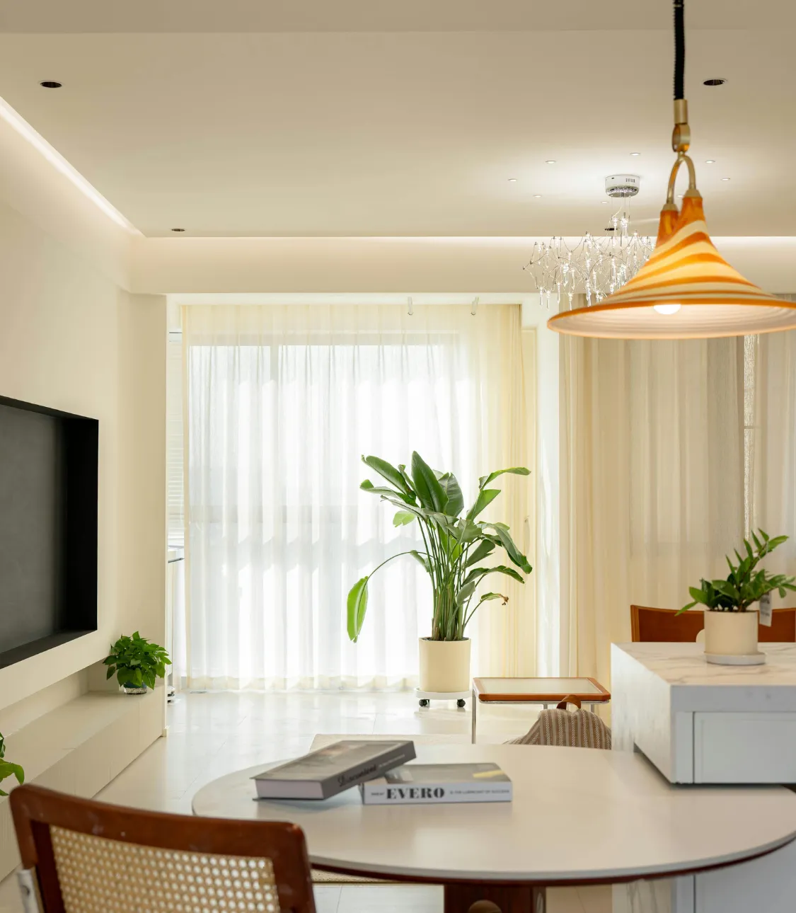 Low VOC, low odour formulation