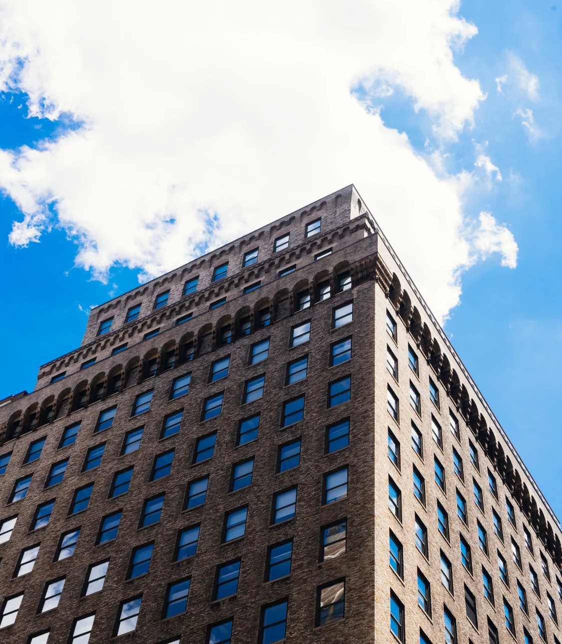 Strong adhesion to masonry and concrete